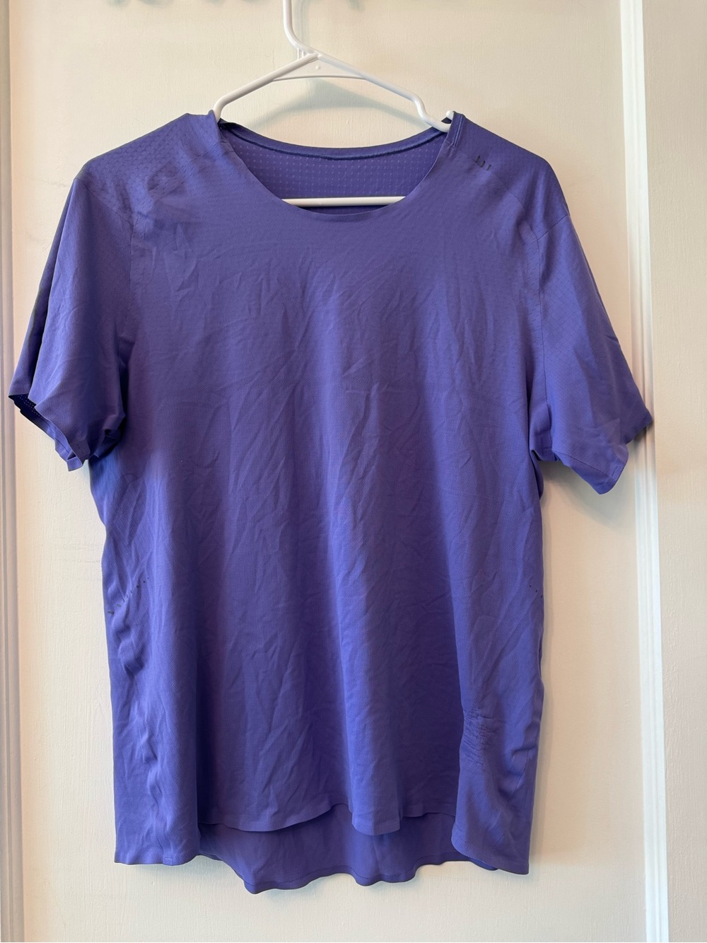 Men’s Lululemon Purple Short Sleeve Performance Top